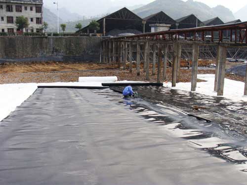 復合土工膜施工案例